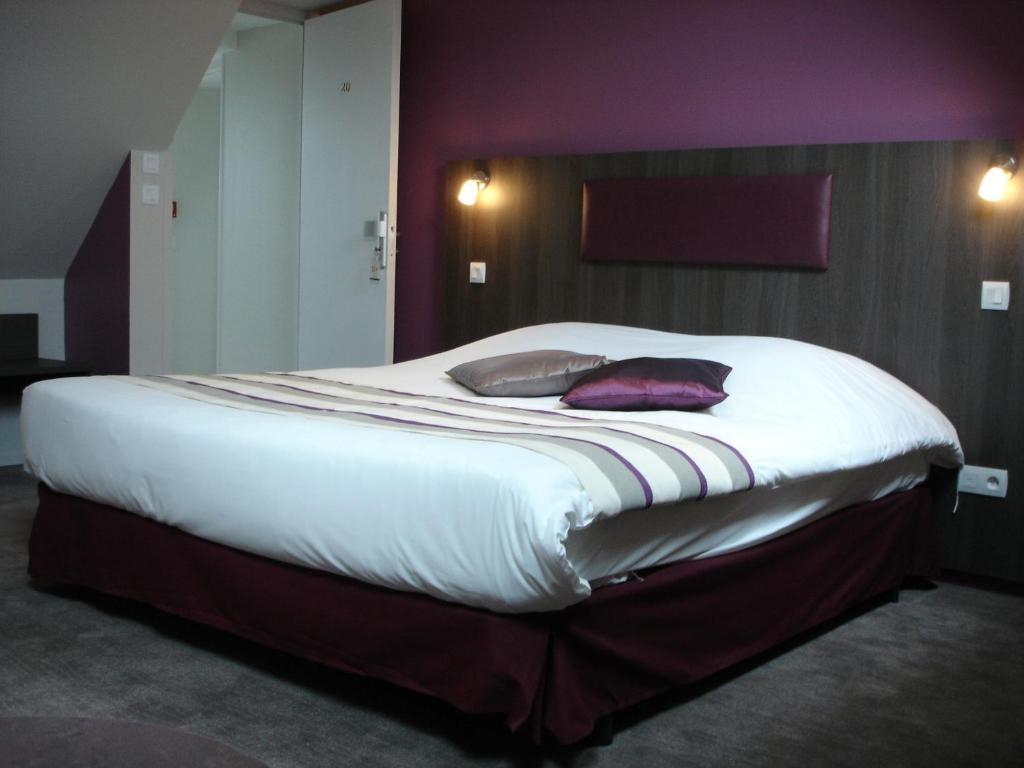 Logis Hotel Spa Restaurant Au Site Normand Clecy Phòng bức ảnh
