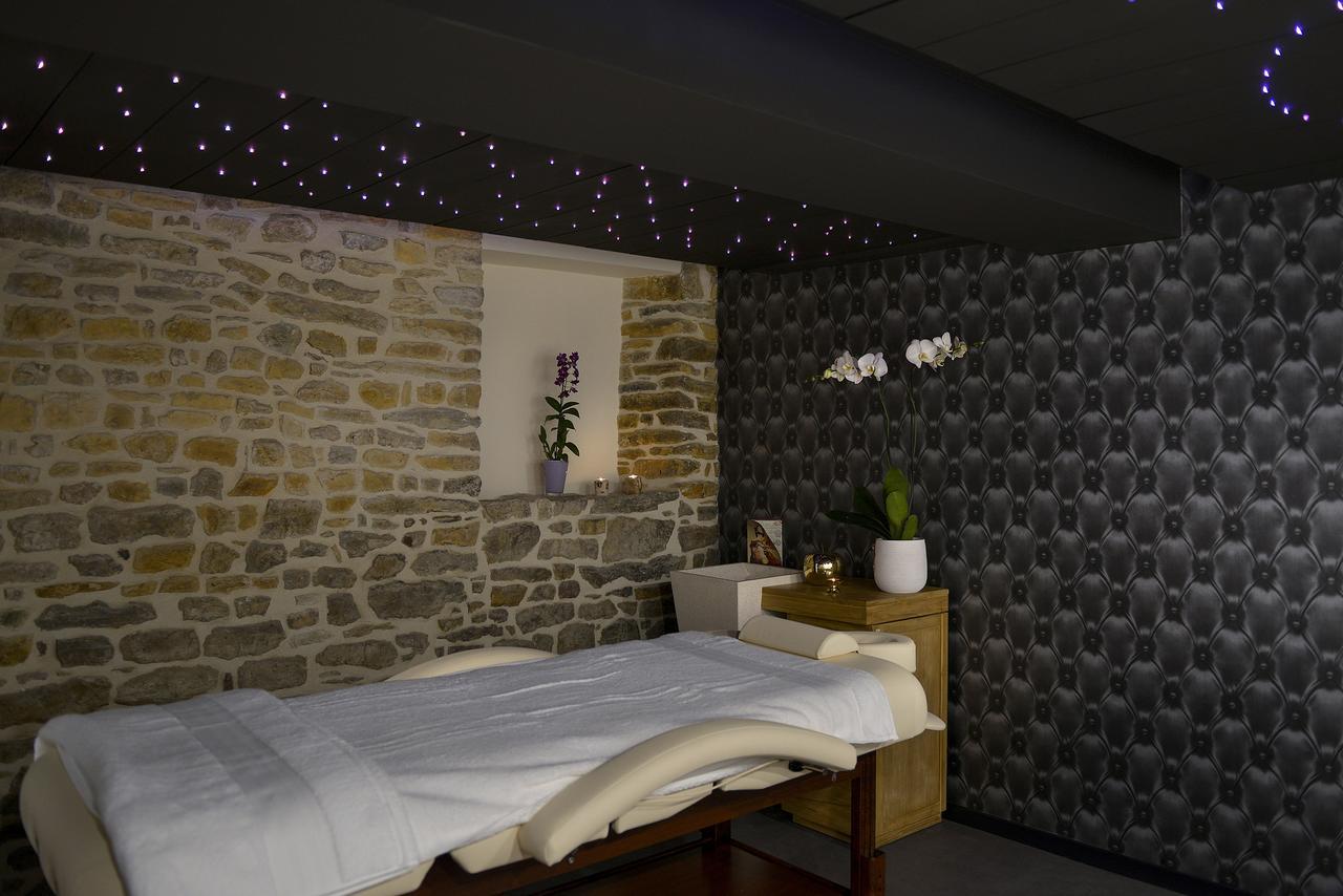 Logis Hotel Spa Restaurant Au Site Normand Clecy Ngoại thất bức ảnh